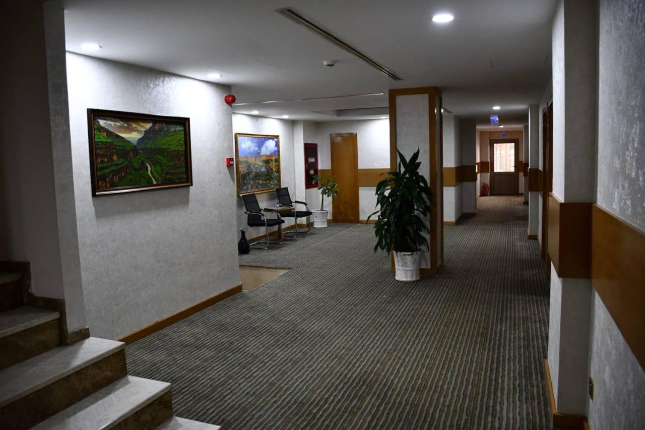 Hotel Hilen De Ville Erbil Exteriör bild